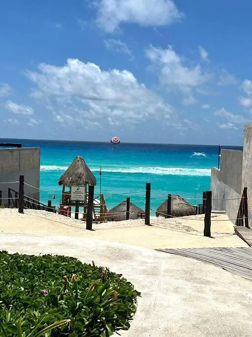 Beachside House In Hotel Zone With Bbq And Luxury Amenities Cancun Villa