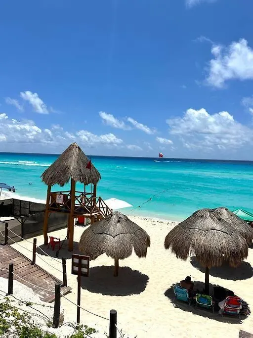 Beachside House In Hotel Zone With Bbq And Luxury Amenities Cancun