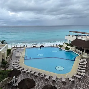 Apartment Plaza Sea View, Cancun