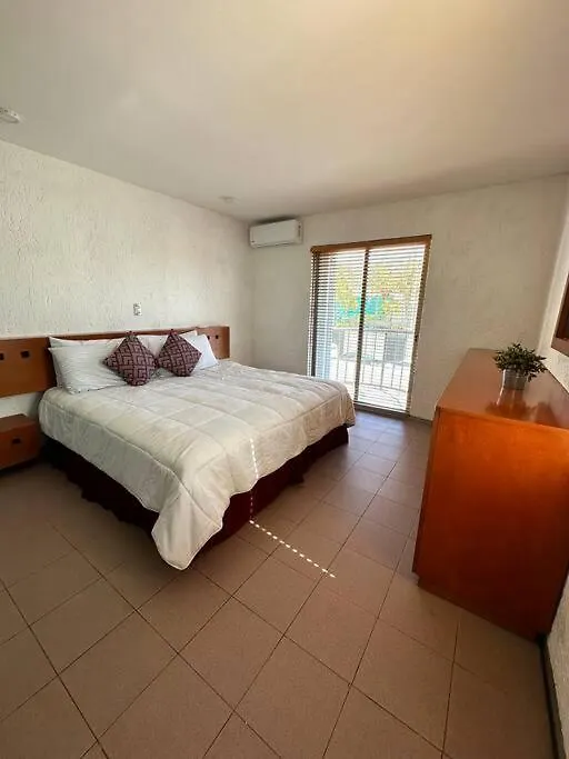 Villa Beachside House In Hotel Zone With Bbq And Luxury Amenities Cancun